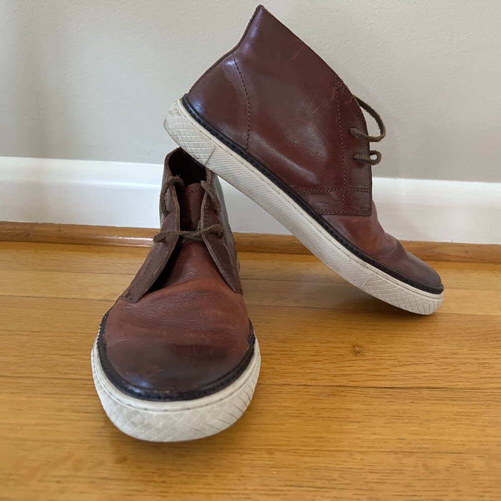 Frye Essex Chukka Boots - Men's Size 8 - Brown Leather